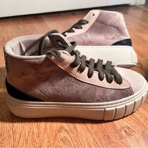 Women's Suede High-Top Sneakers - Pink and Black